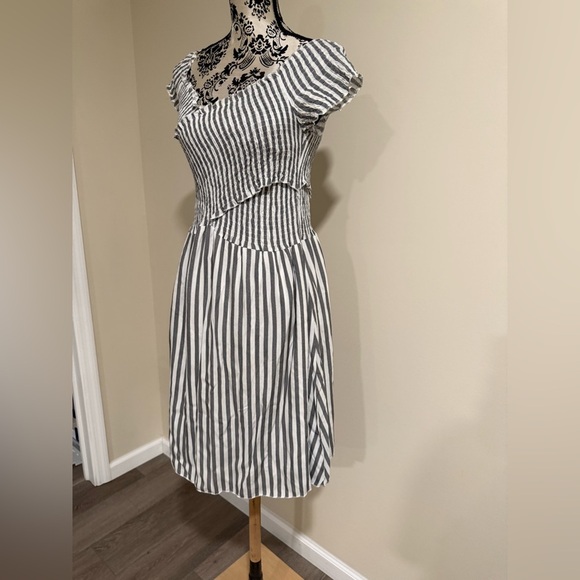 Beachsissi Striped Dress - Picture 2 of 5